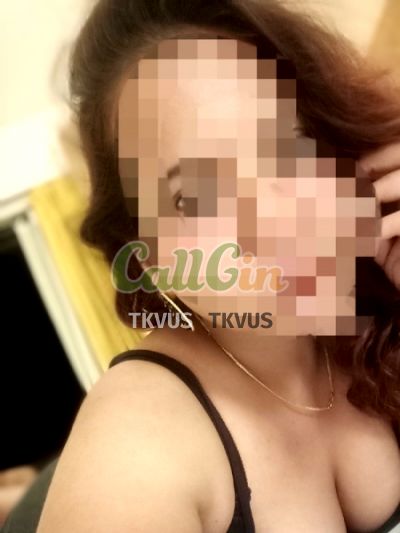Kajal, call girl in Mumbai