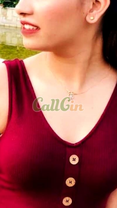 Simmi, escort in Noida
