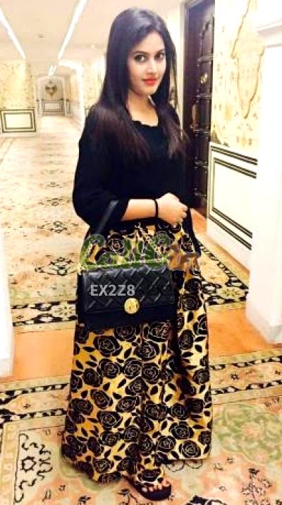 Komal Sharma, call girl in Bangalore