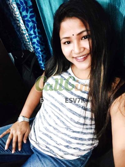 Dipika kapoor, call girl in East of Kailash