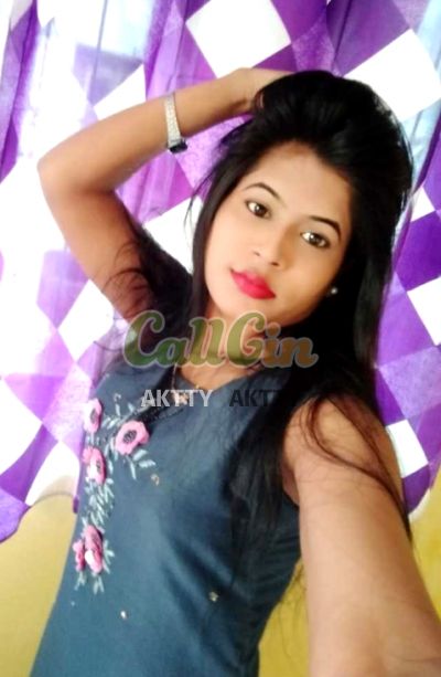 Kavya Malhotra, call girl in Vashi (Navi Mumbai)