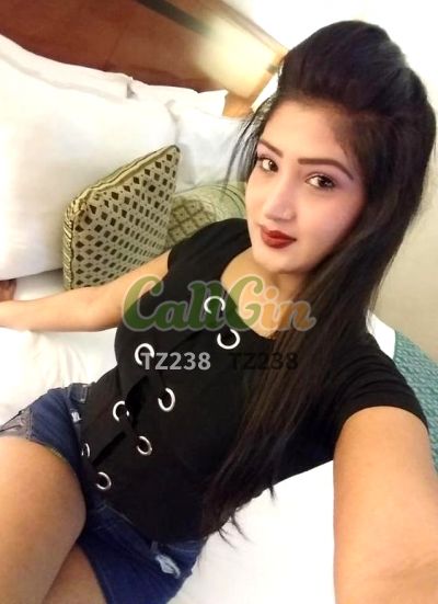 Divya Kapoor, call girl in Mumbai