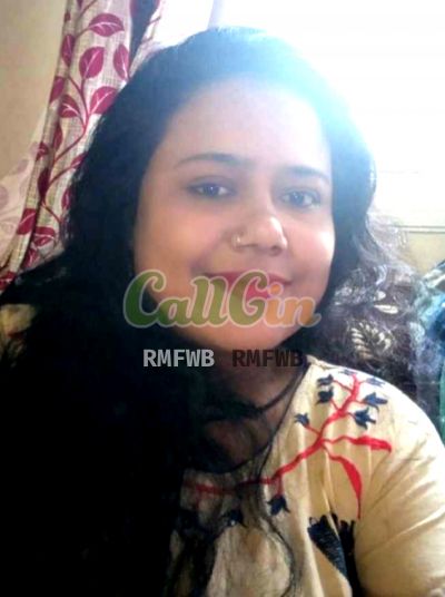 Soniya, call girl in MG Road (Bangalore)