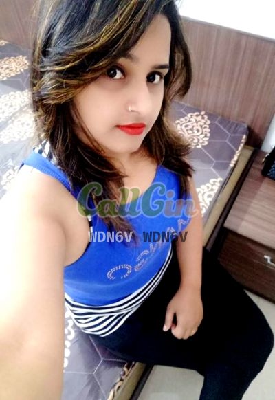 Riya Roy, call girl in MG Road (Bangalore)