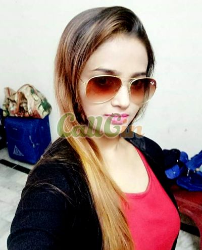 Simran Khatun, call girl in Karol Bagh