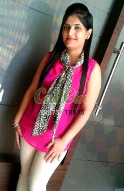 Riya, call girl in Mumbai