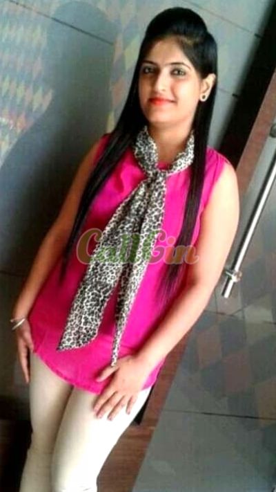 Riya, call girl in Mumbai