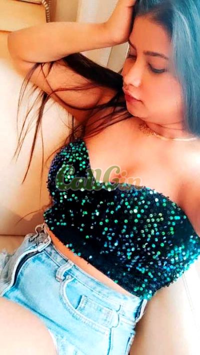 Preeti Shah, call girl in Somajiguda (Hyderabad)