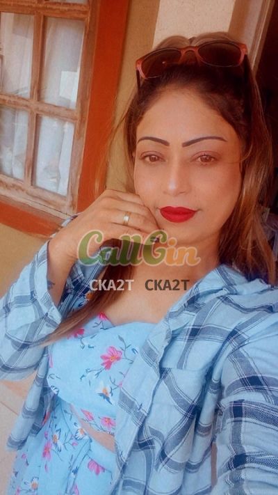 Simran, call girl in Pune