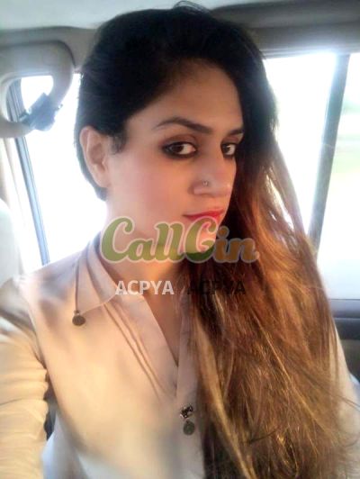 Heena, escort in Mumbai