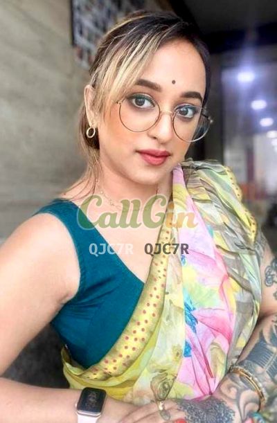 Aakshi Gomes, call girl in T. Nagar (Chennai)