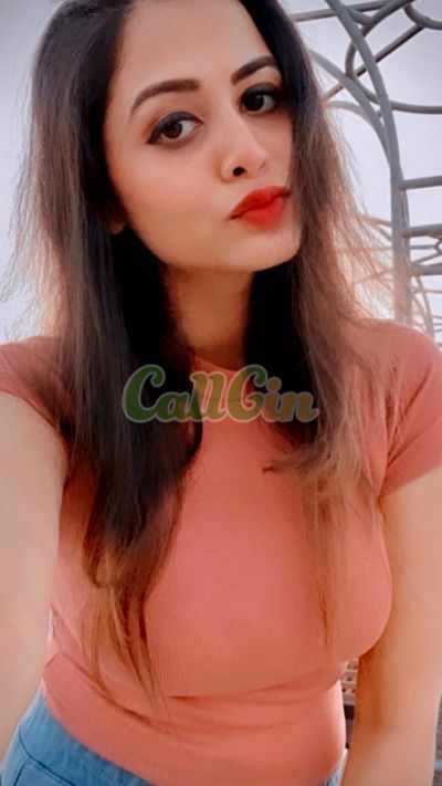 Riya Mehra, call girl in Andheri (Mumbai)