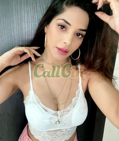 Shreya, call girl in MG Road (Bangalore)