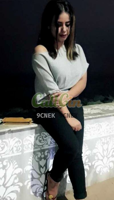Priyanka Singh, call girl in Andheri (Mumbai)