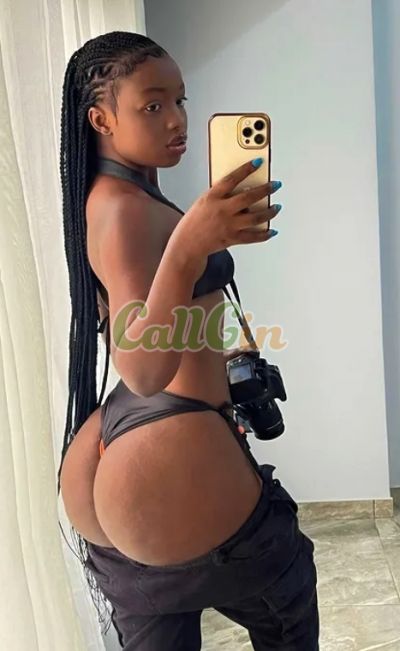 Naila, escort in RK Puram