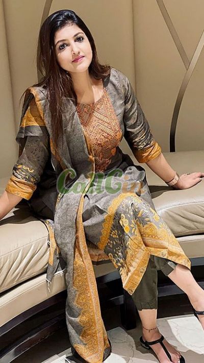 Siya Singh, call girl in Andheri (Mumbai)
