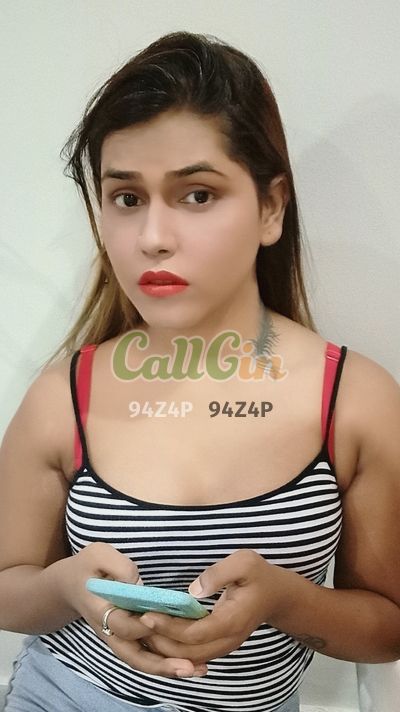 Saina, escort in Chhattarpur