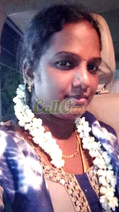 Kavya, call girl in Madurai