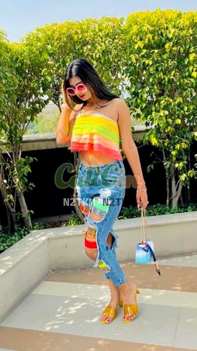 Yullia, escort in Bangalore