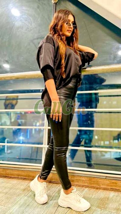 Dimpal Singh, call girl in MG Road (Bangalore)