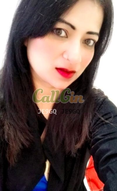 Phaguni, escort in Noida