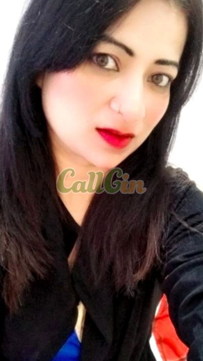 Phaguni, escort in Noida