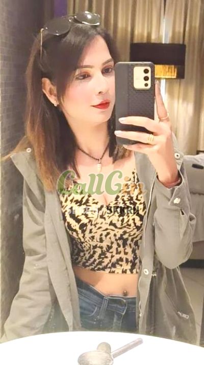 Komal, call girl in New Town (Kolkata)