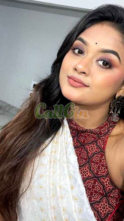 Shivani, call girl in Koregaon Park (Pune)