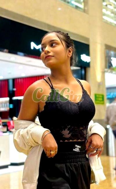 Mohini Dube, call girl in Shivajinagar (Pune)