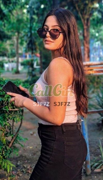 Nandita Reddy, call girl in MG Road (Bangalore)