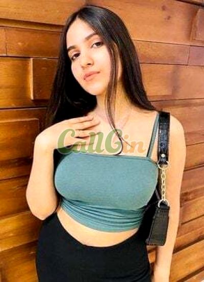 Priya Sharma, call girl in Andheri (Mumbai)