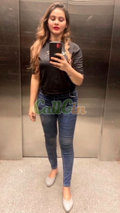 Kavita Pathak, escort in Mahipalpur