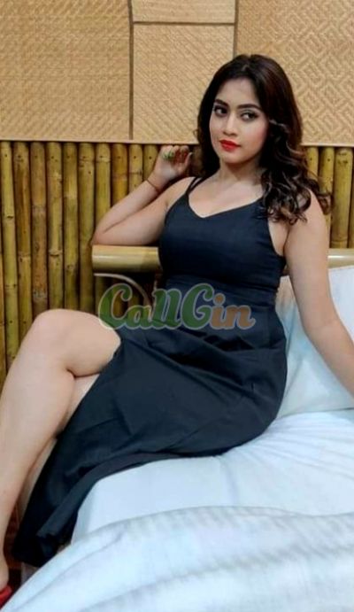 Himani Pathak, escort in Andheri (Mumbai)