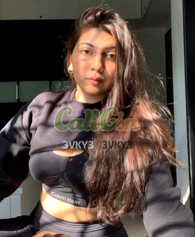 Sanjana Dube, call girl in Koramangala (Bangalore)