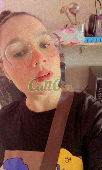 Sneha, call girl in MG Road (Bangalore)