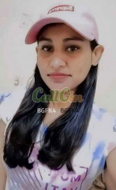 Ayat Malik, escort in Green Park