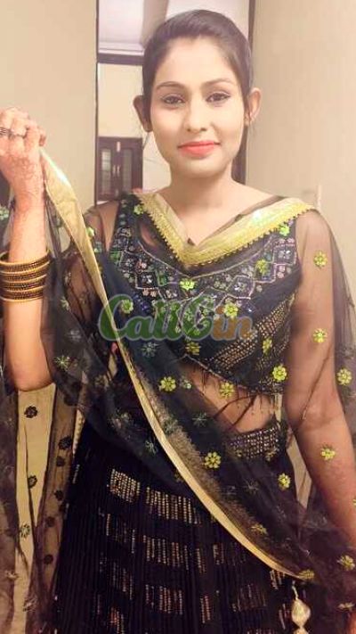 Ayat Malik, call girl in Green Park
