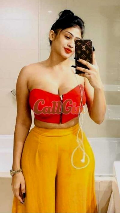 Henna Khan, escort in Thane