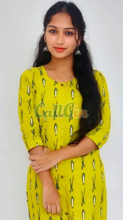 Divya, escort in Karol Bagh