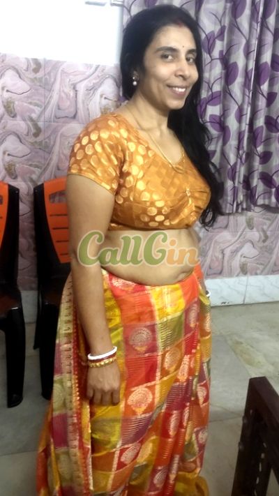 Moli Singh, call girl in Malda