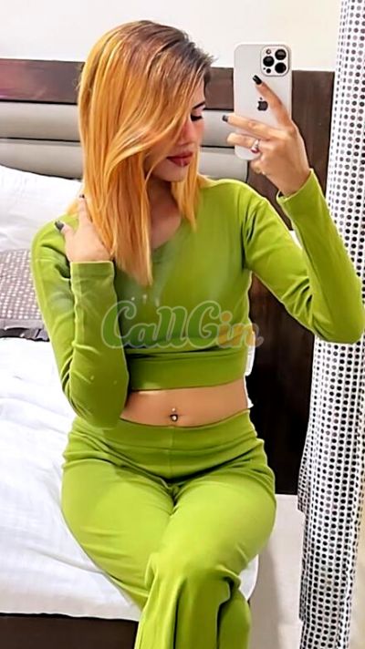 Soniya, call girl in MG Road (Bangalore)