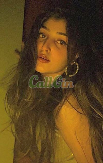 Esha, call girl in Hebbal (Bangalore)