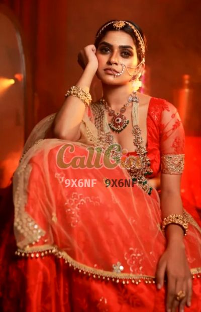 Arohi Kapoor, call girl in Gachibowli (Hyderabad)