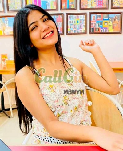 Radika Jain, call girl in MG Road (Bangalore)