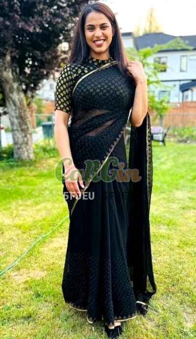 Harshita Singh, escort in Thane