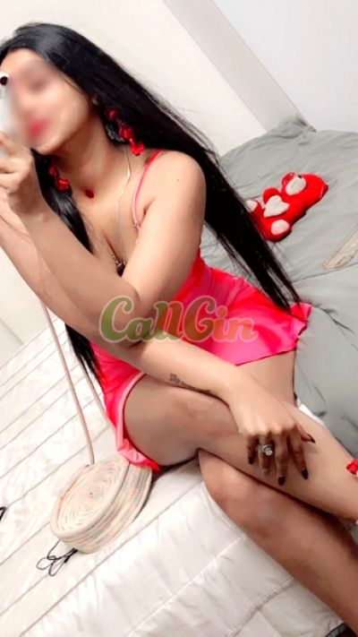 Dayana, call girl in Chanakyapuri