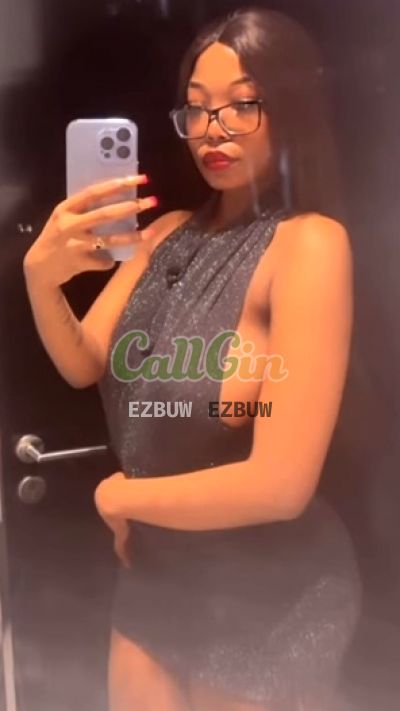 Camila, call girl in Noida