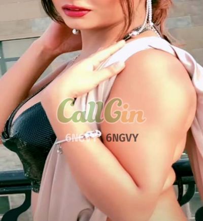 Roselyn Oberoi, call girl in Banjara Hills (Hyderabad)