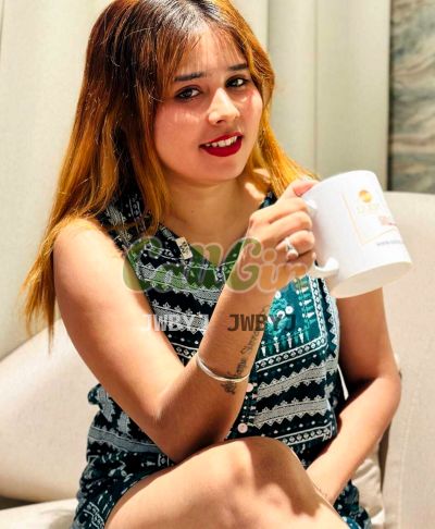 Priya, call girl in Koramangala (Bangalore)