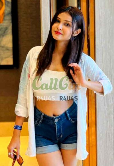 Farah, call girl in Andheri (Mumbai)